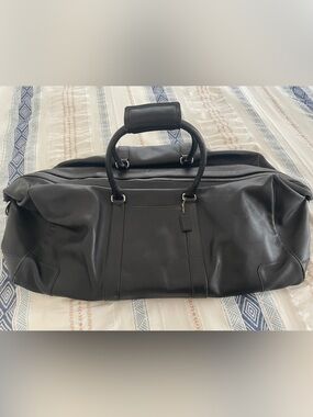 COACH Black Leather Men’s duffel bag - Embossed Logo Patch